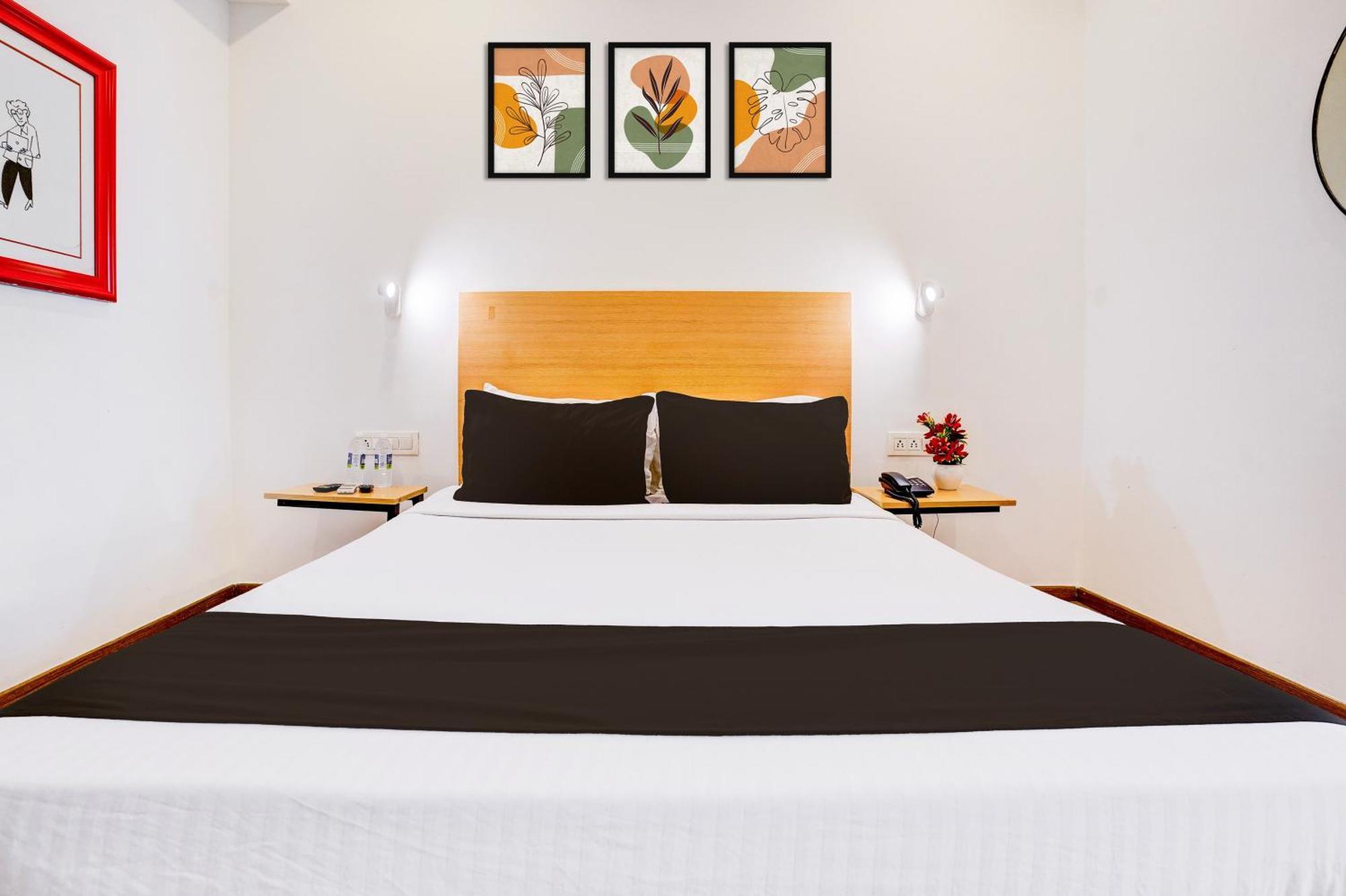 Super Townhouse Khar The Unicontinental Hotel Mumbai Exterior photo